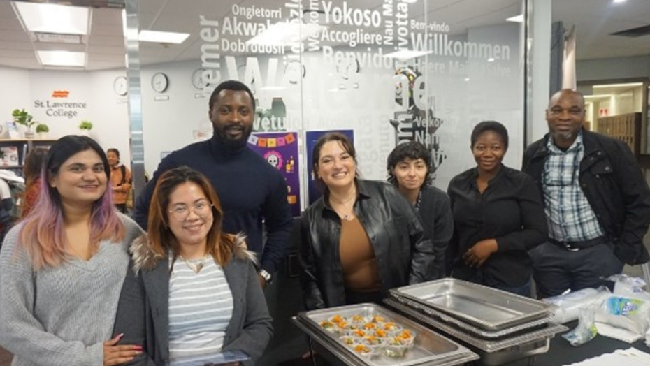 students in global learning centre